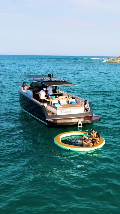Bésame Cabo yacht experience
