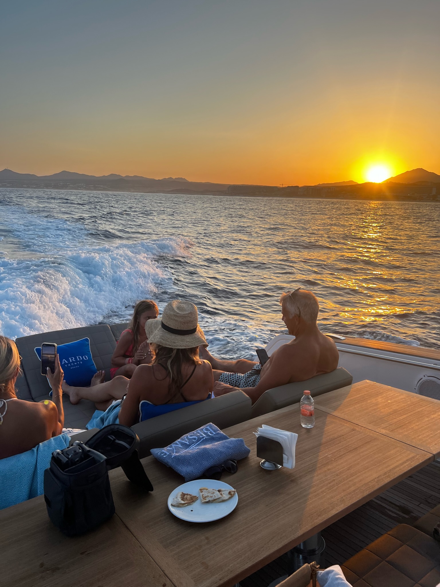 Sunset cruise on Bésame Cabo