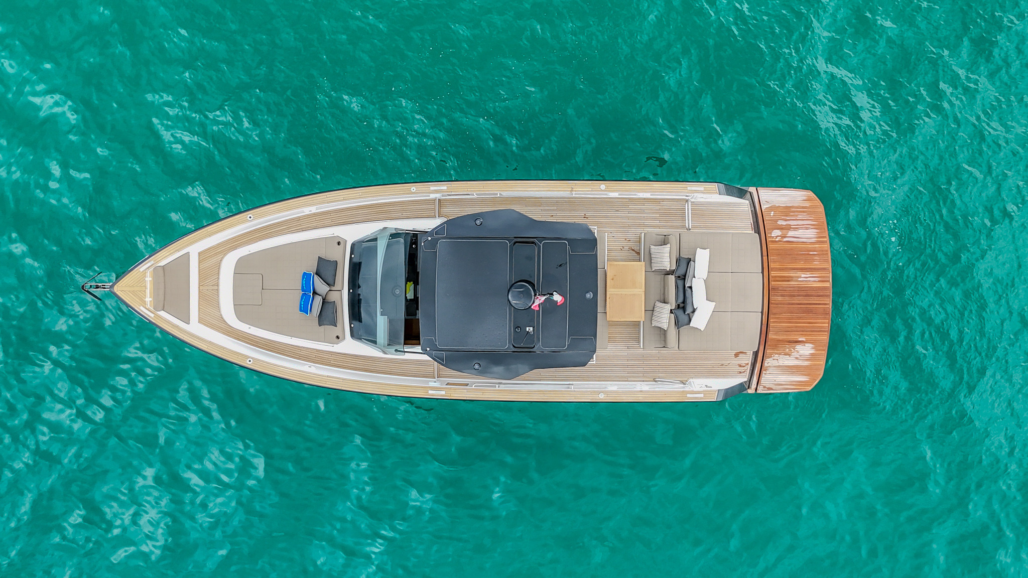 Bésame Cabo overhead drone